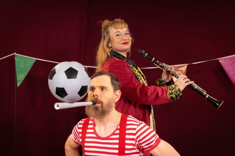 Sirkukseen show Sirkukseen show